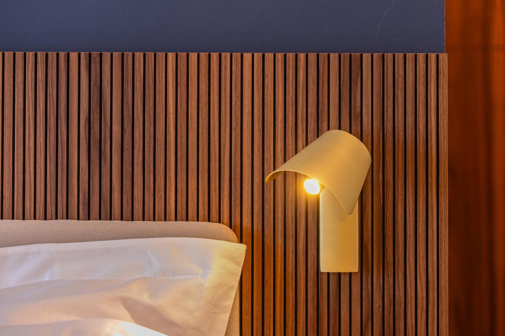 Interno 9